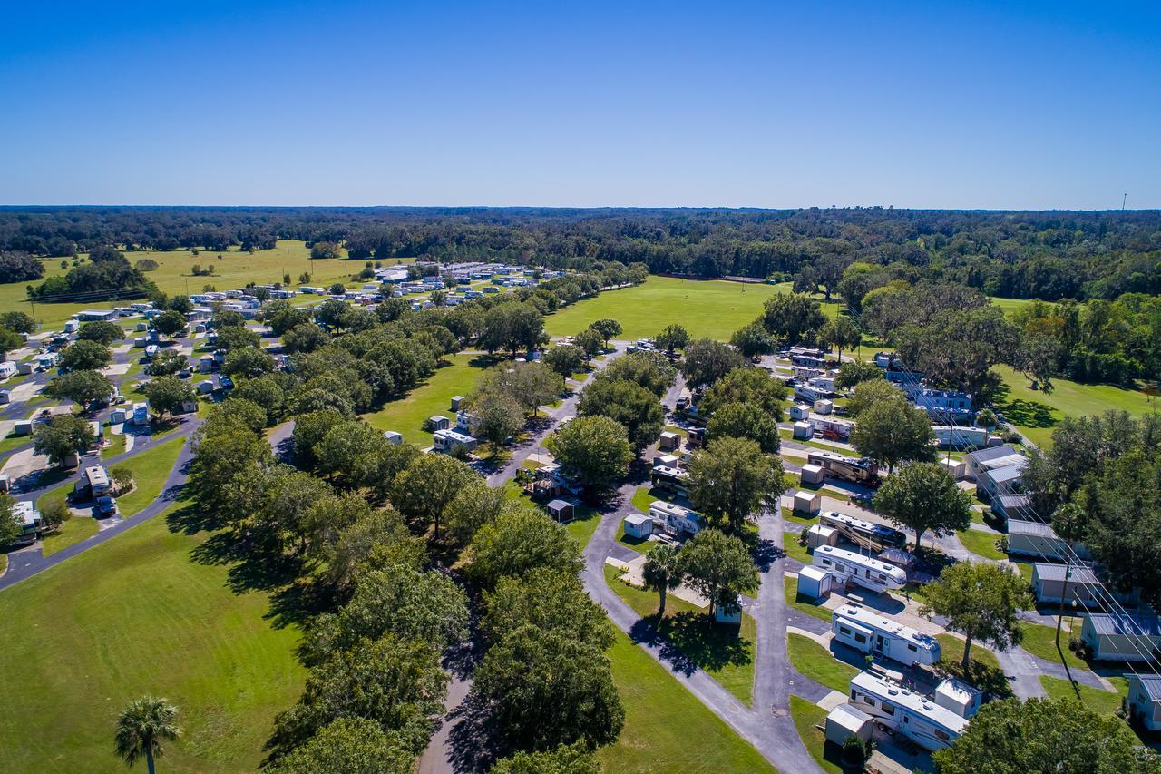 Grand Lake Golf And Rv Resort Orange Lake Екстериор снимка
